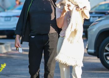 David Hasselhoff podržala supruga Hayley Roberts mjesecima nakon tragičnog samoubojstva bivše Pamele