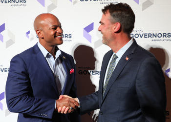 Demokratske frustracije odigravaju se u Nacionalnom udruženju guvernera