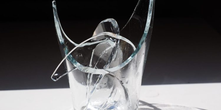 Divljala u pulskom kafiću pa napala policajca