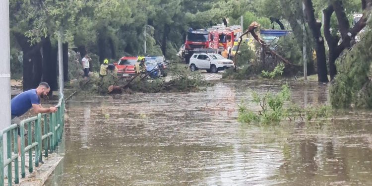 “Dobili smo više stotina poziva, nekoliko je ozlijeđenih osoba i velika materijalna šteta!