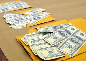 Dolar raste, na svjetskim burzama nesigurnost