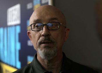 Domaća ministra obrane bivšeg racije u korupcijskoj sondi-Mediji-RT Rusija i bivši Sovjetski Savez