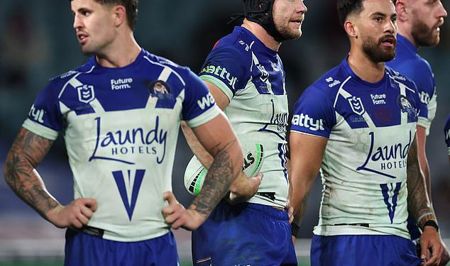 Drama nakon što se boca baca na klupi Broncos – kao frustrirani navijači buldoga ciljana pobjednik utakmice Ezra Mam