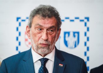 Drama oko nove škole u Sinju: Fuchs prebacuje odgovornost, Bulj zatražio sastanak