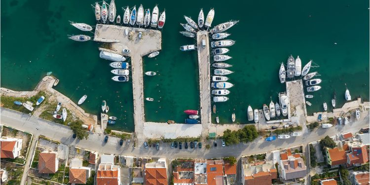 Država dopuštanjem stihijske izgradnje nautičkih luka u malim mjestima ide na štetu kvalitete života mještana