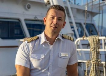 Dubrovački kapetan Marin Šuperak uplovio u rodni grad na luksuznom jedrenjaku Wind surf