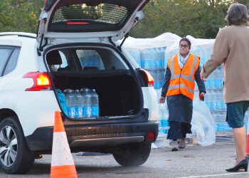 Dužnosnik Velike Britanije otkriva šokantno stanje zaliha vode – RT World News