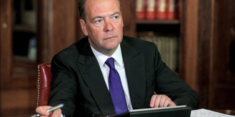 Dva političara koja vole vrijeđati: Trump nazvao Medvedeva ‘propalim predsjednikom’