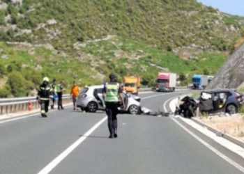 Dvije osobe poginule: Vozačica iz Krvavca iz nepoznatih razloga zabila se u Austrijanke