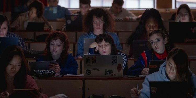 Dvostruki program u Kino Zoni – dobitnik Zlatne arene za najbolji studentski film “Grčke marelice” i španjolski horor “Proganjanje”