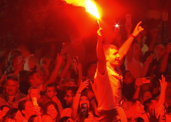 EMOTIVNI VRHUNAC U SRCU VELA LUKE Ovo je trenutak kad je krenuo refren pjesme ‘Kad mi dođeš ti’!