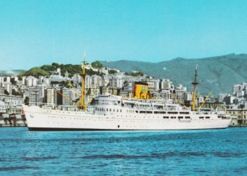 “ESPERIA” Trebala je biti luksuzni brod, no dogodio se rat, a onda je i potpuno izgorjela u požaru