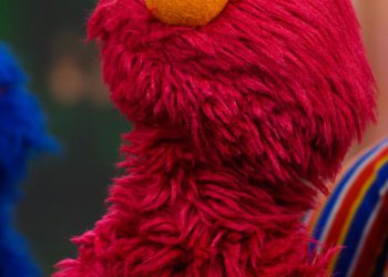 Elmo’s X računa objavljuje seriju Vile poruka nakon što je tajanstveni haker cilja na društvene medije Sesame Street
