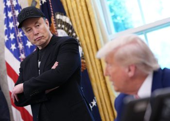 Elon Musks koristi emoji da nagovijesti hoće li Trump oprostiti Ghislaine Maxwell