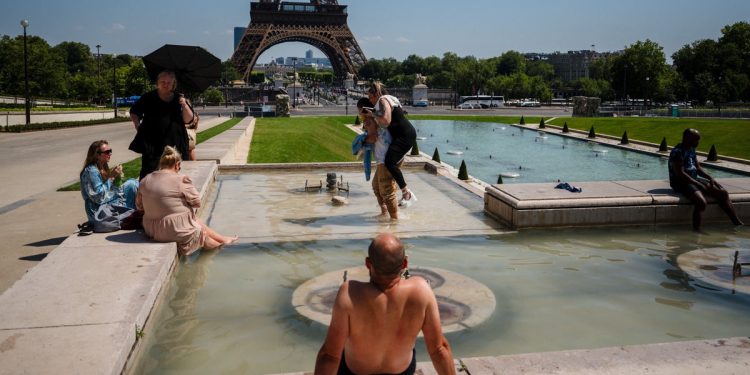 Europa Heatwave 2025 Najnovije: Dvije ubijene u španjolskom požaru dok ekstremne temperature pomeste kontinent