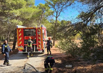 Evo kakvo je stanje na požarištu u Bolu, vatrogasci su i dalje na terenu