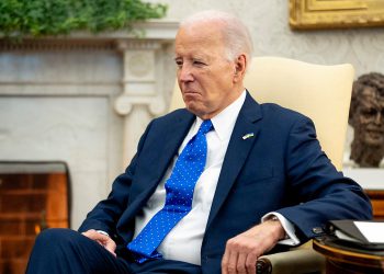 Ex-DNC prikupljanje sredstava tvrdi da je Team Biden Orkestrirao kognitivno opadanje