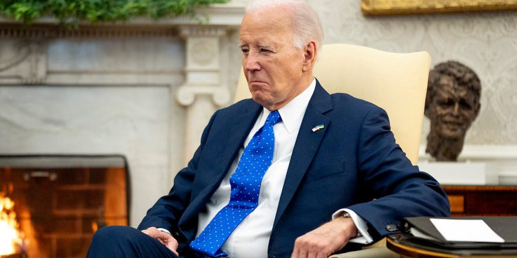 Ex-DNC prikupljanje sredstava tvrdi da je Team Biden Orkestrirao kognitivno opadanje