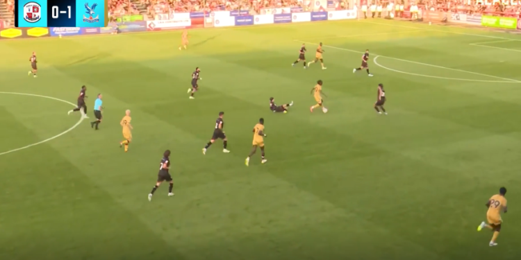 Eze dodiruje ljetni gol u palači Crawley-Crystal