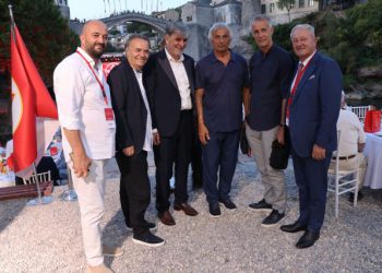 FOTO Donatorska večer Veleža ispod Starog mosta: ‘Svake se godine moramo boriti za Europu, a ne za ostanak’