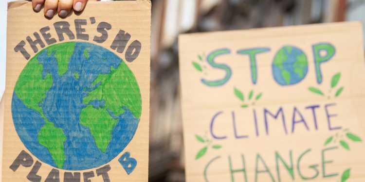 Federalna web stranica za procjenu klime dolje, izvještava da se preseli na mjesto NASA