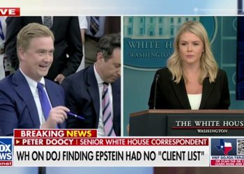 Fox News ‘Peter Doocy Corners Karoline Leavitt na slomljenom Epstein’ Popisu klijenta Pam Bondi ‘Obećanje’ Obećanje