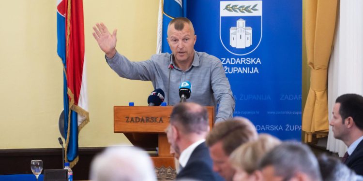 Gdje se rudari smilčićka pržina? Radi li se o mogućem ilegalnom vađenju jednog od najkvalitetnijih zemljišta Zadarske županije?