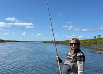 Georgia Toffolo bavi se špekulacijama trudnoće nakon zbunjujućih obožavatelja zadirkujući “glavne vijesti” sa “Bump” slikom i najavom skeniranja