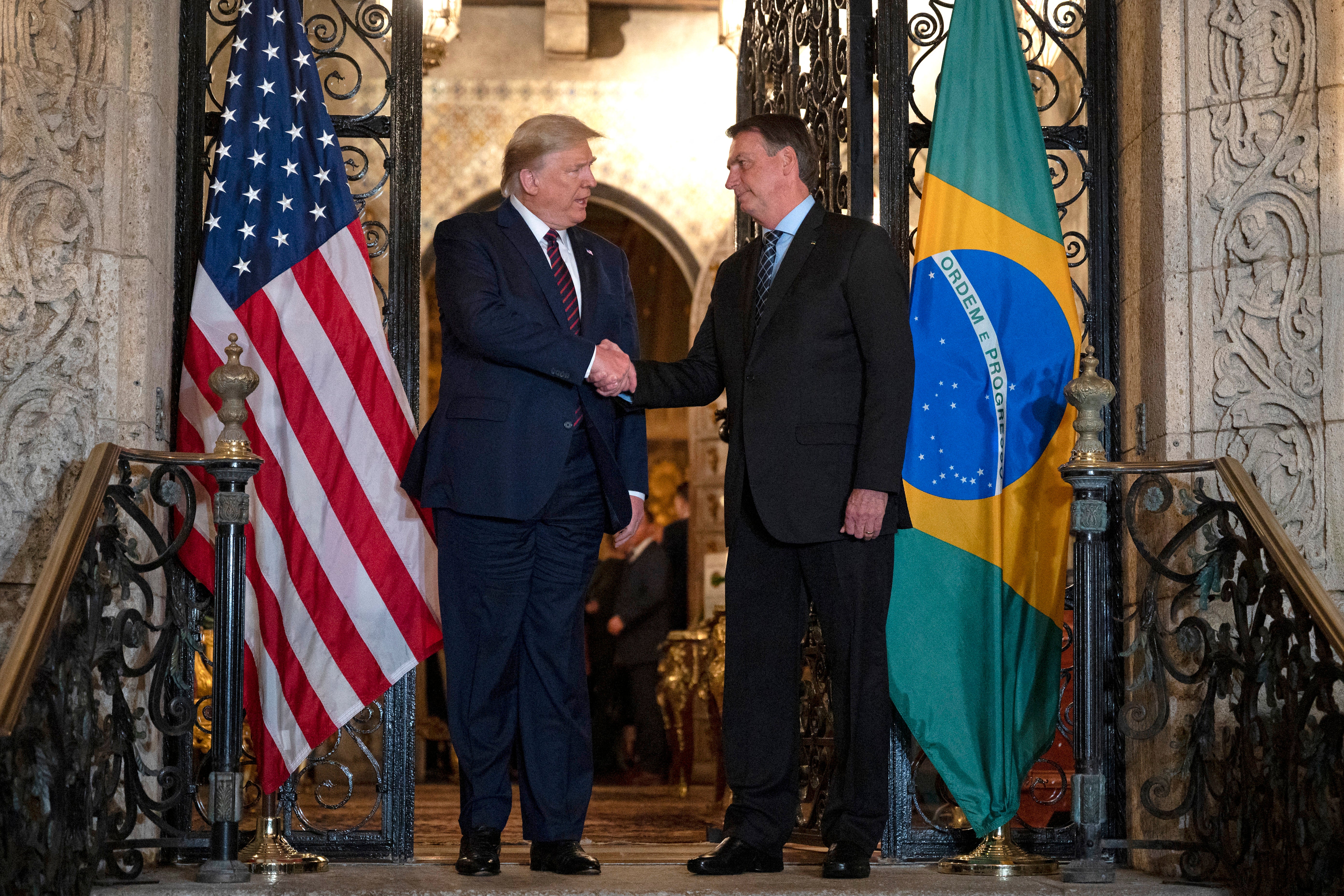 Američki državni tajnik Marco Rubio oduzeo je vize brazilskog suca i njegove obitelji kao odgovor na brazilski progon saveznika predsjednika Donalda Trumpa, bivšeg brazilskog predsjednika Jair Bolsonaro