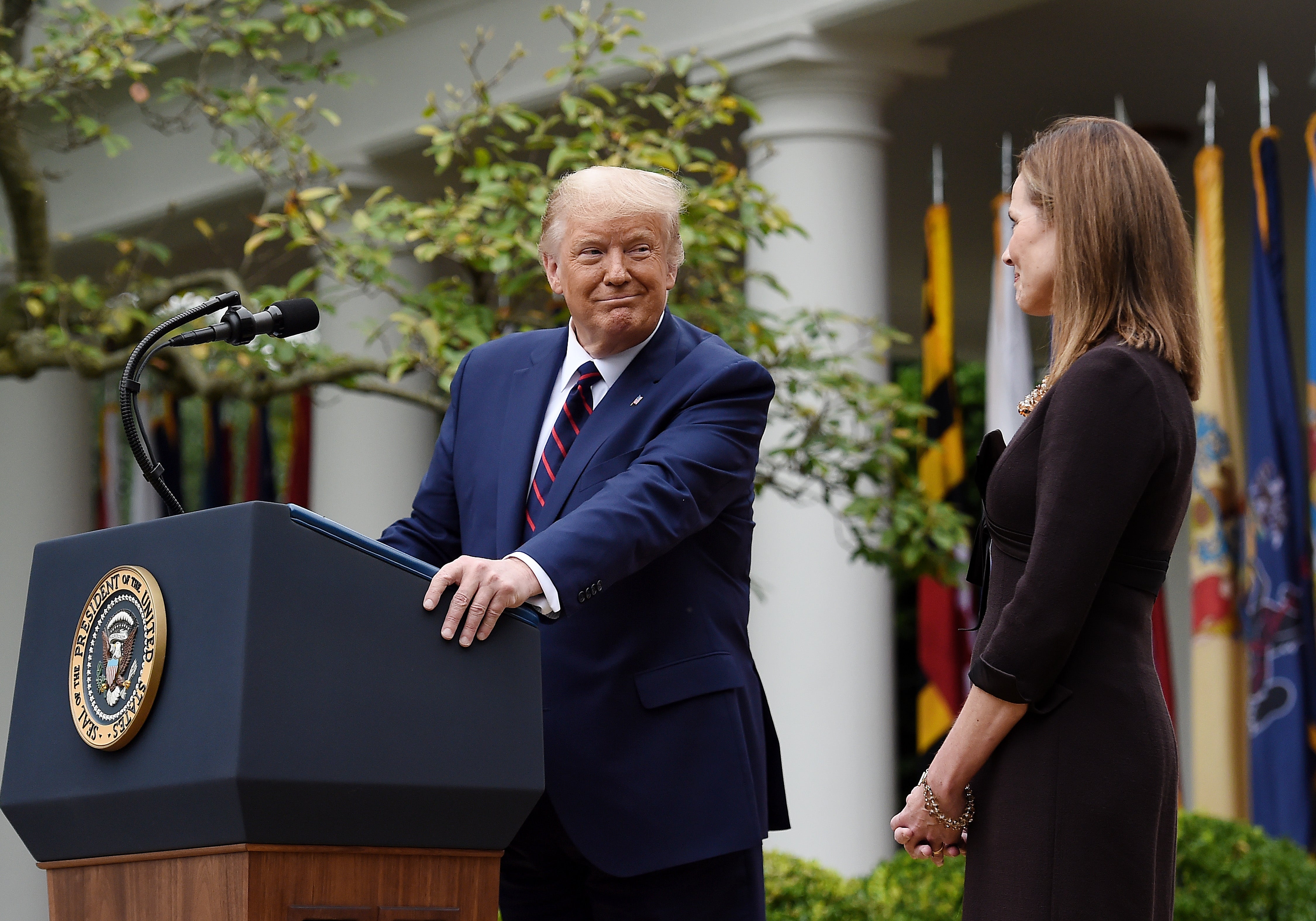 Trump je u posljednjim mjesecima svog predsjedništva nominirao Amy Coney Barrett da je zamijenio Ruth Bader Ginsburg