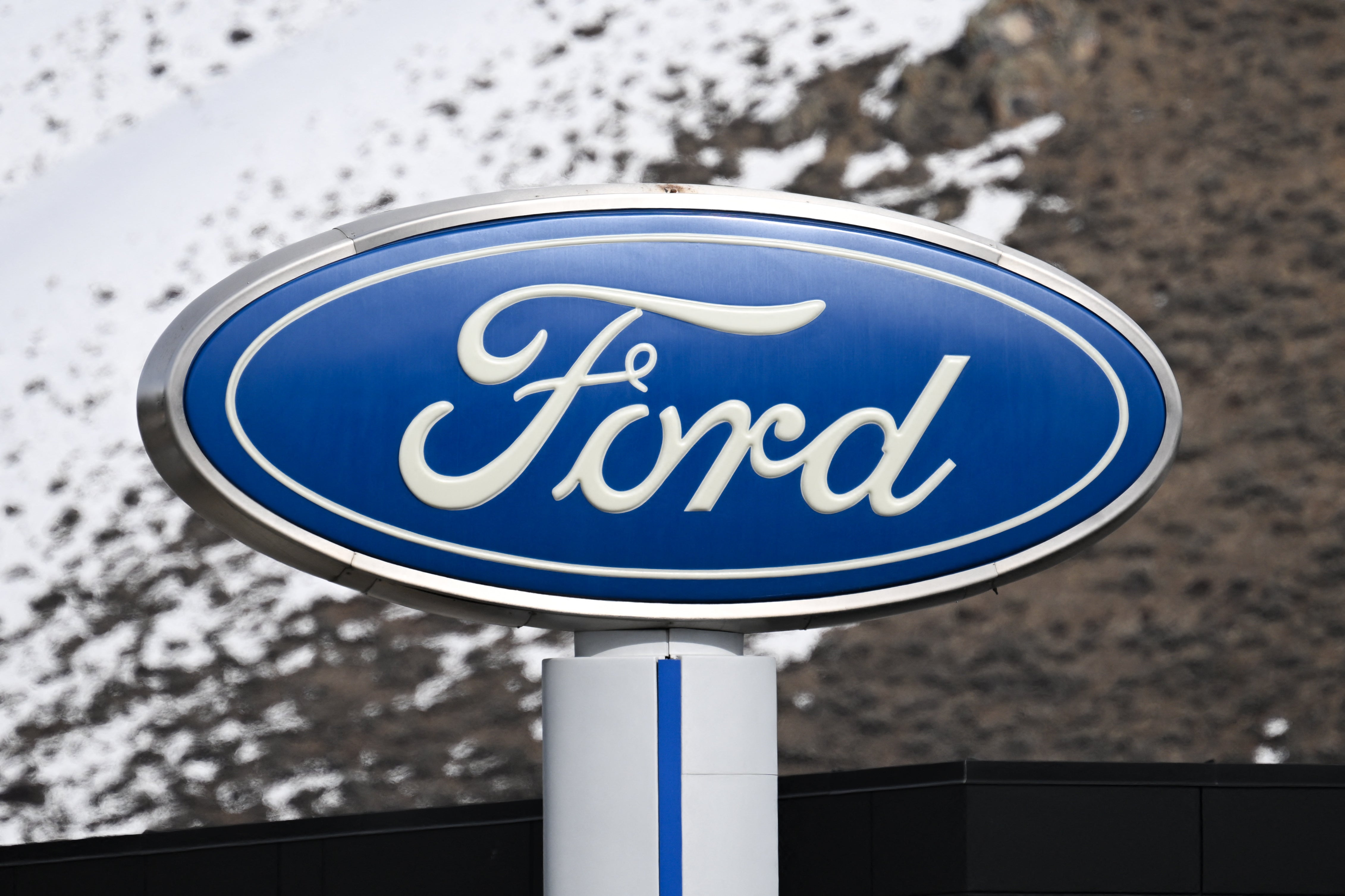 Ford se prisjetio više od 850 000 vozila, zbog problema s pumpom za gorivo, samo nekoliko dana nakon prisjećanja na stotine tisuća drugih vozila