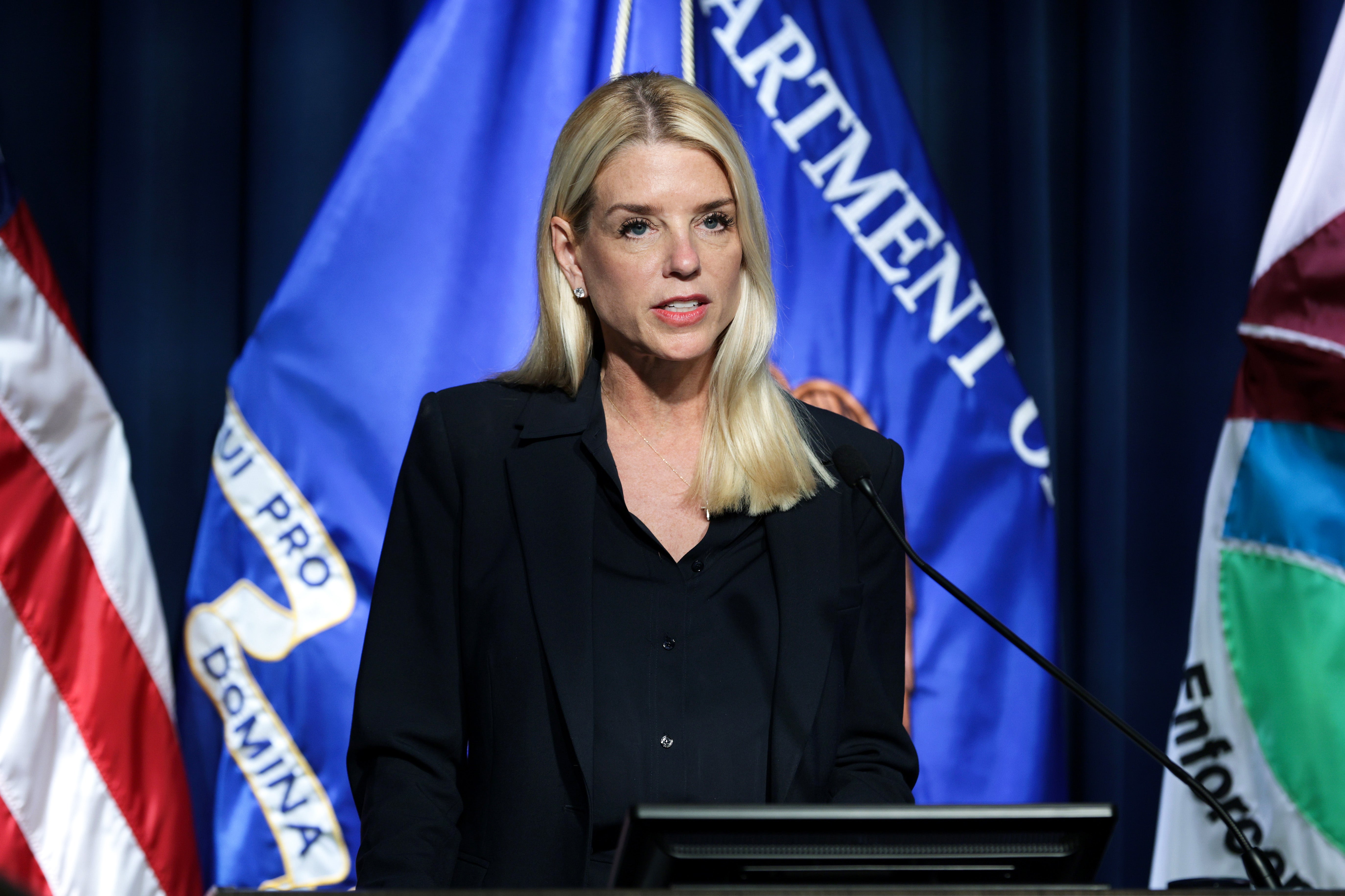 Glavni državni odvjetnik Pam Bondi (na slici) i tajnik unutarnjih poslova Doug Burgum u četvrtak su trebali posjetiti Alcatraz kako bi objavili planove za ponovno otvaranje kao savezni zatvor.