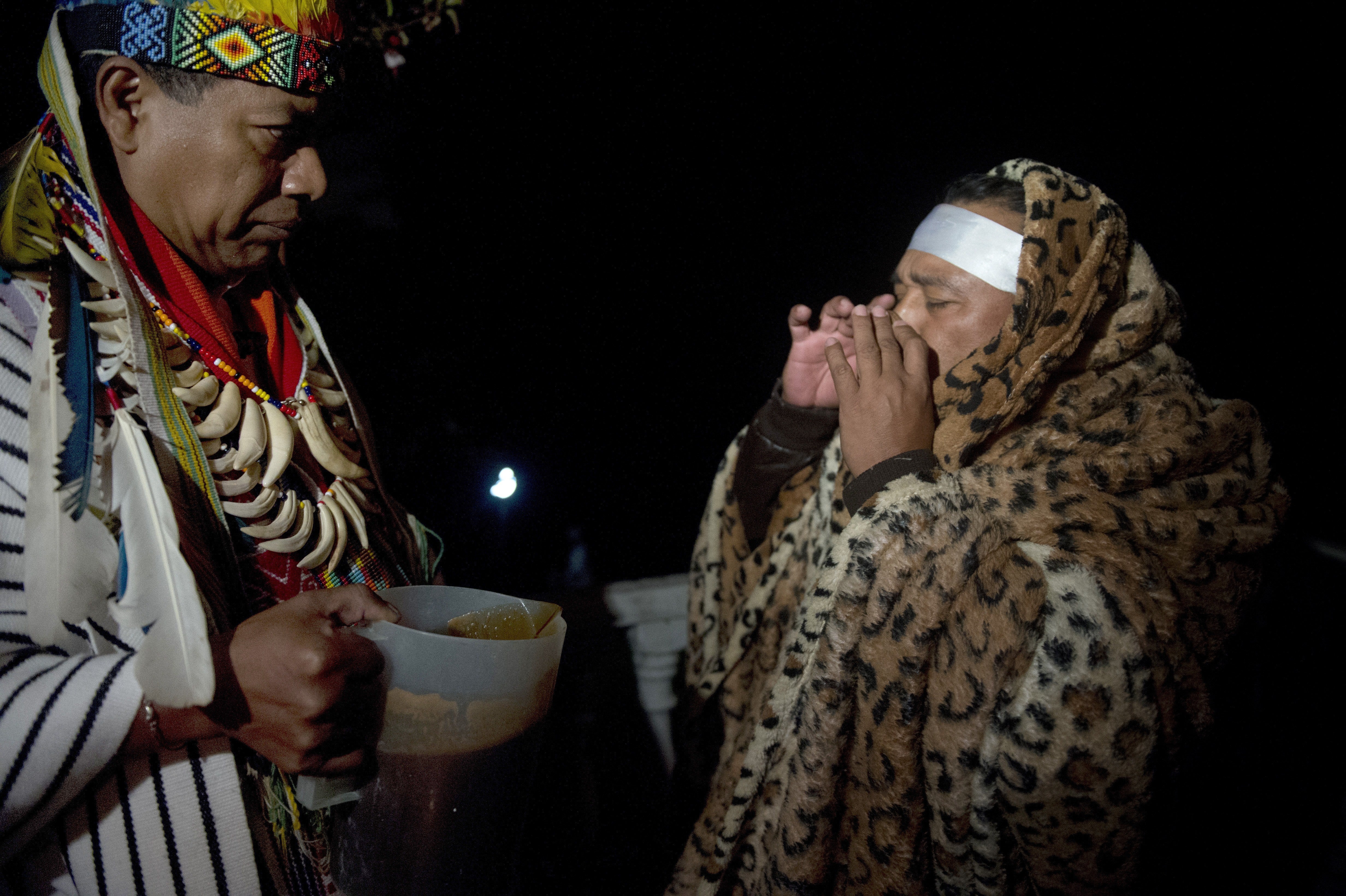 Sakramentalnu uporabu Ayahuasca od strane određenih vjerskih pristaša smatrao je pravno Vrhovni sud SAD -a, za koji Juliana Reis kaže da bi trebala nadjačati odluku CBP -a da je ne zaposlim