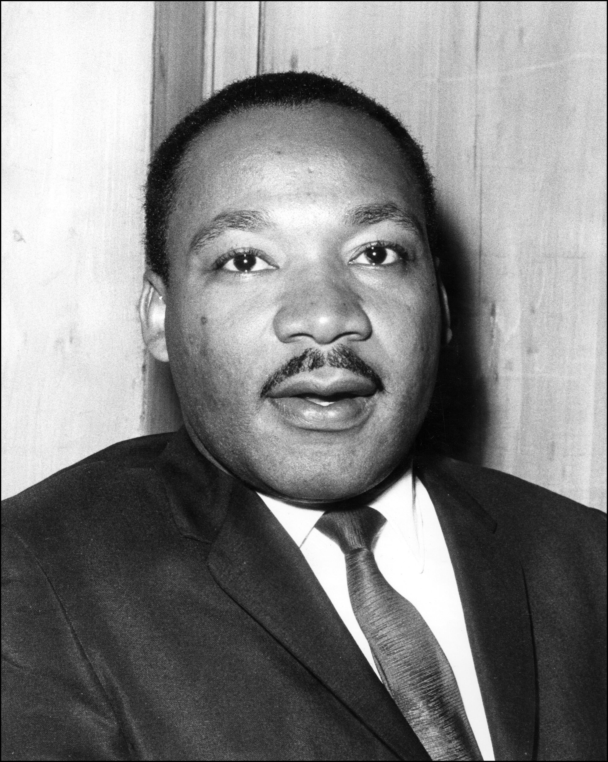 Trumpova administracija objavila je detalje ubojstva FBI -a o ubojstvu Martina Luthera Kinga mlađeg jer njegova obitelj inzistira na tome da James Earl Ray nije strijelac