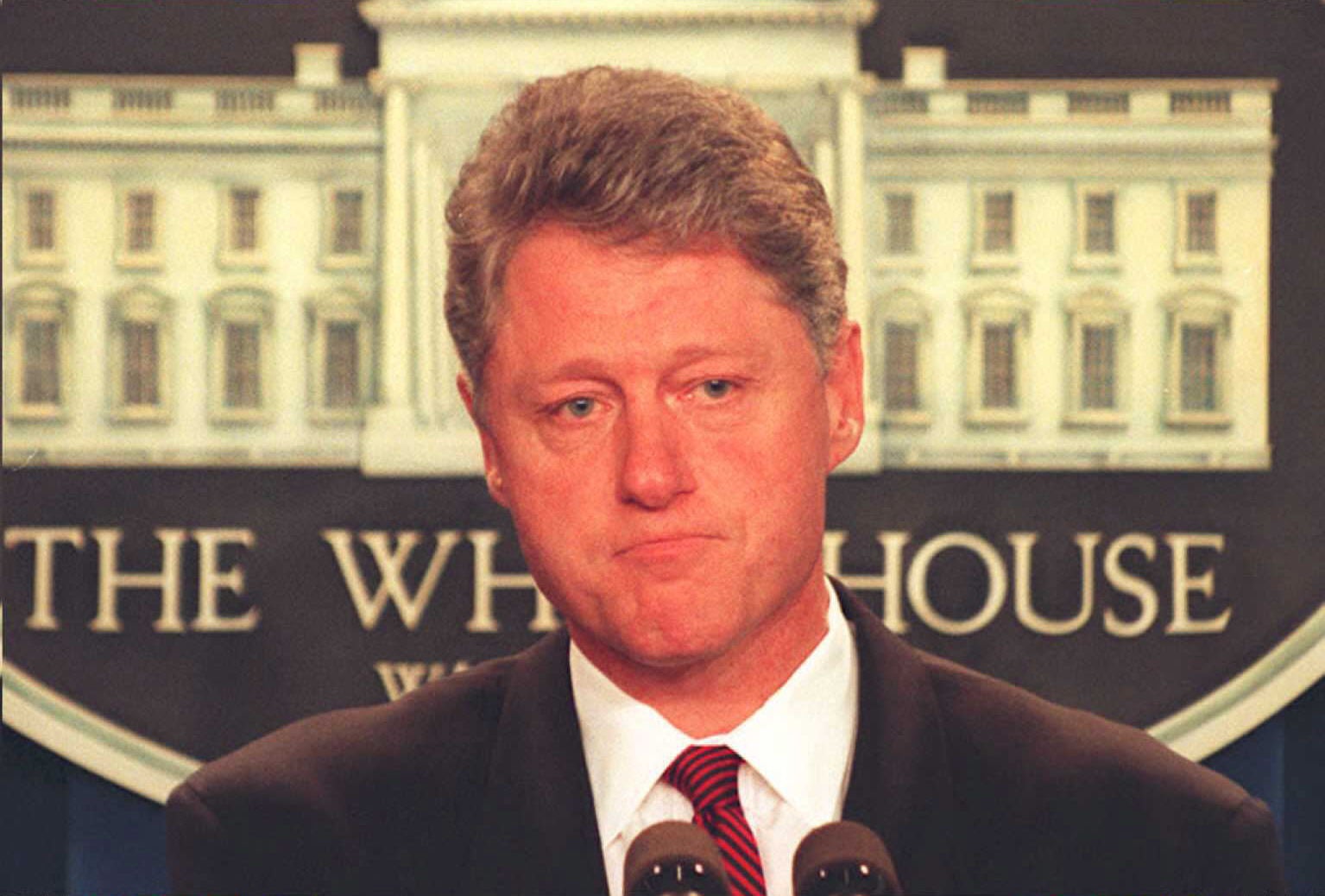 Bivši predsjednik Bill Clinton obratio se prijetnji Disneylanda na konferenciji za novinare u Bijeloj kući o bombardiranju Oklahoma Cityja.