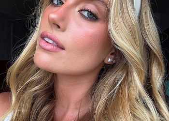 Glamurozna kći legende australske krikete trebala je preuzeti Sjedinjene Države i donijeti sportovanje u istaknutost u Americi