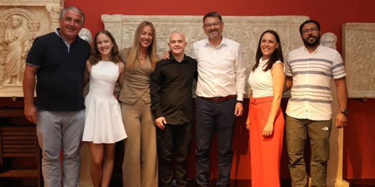 Gradonačelnik Solina ugostio Gradsku glazbu Zvonimir i posebnog momka iz Vranjica