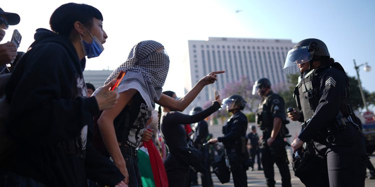 Granično bezakonje potaknulo kalifornijske nerede, upozorava stručnjak za imigraciju