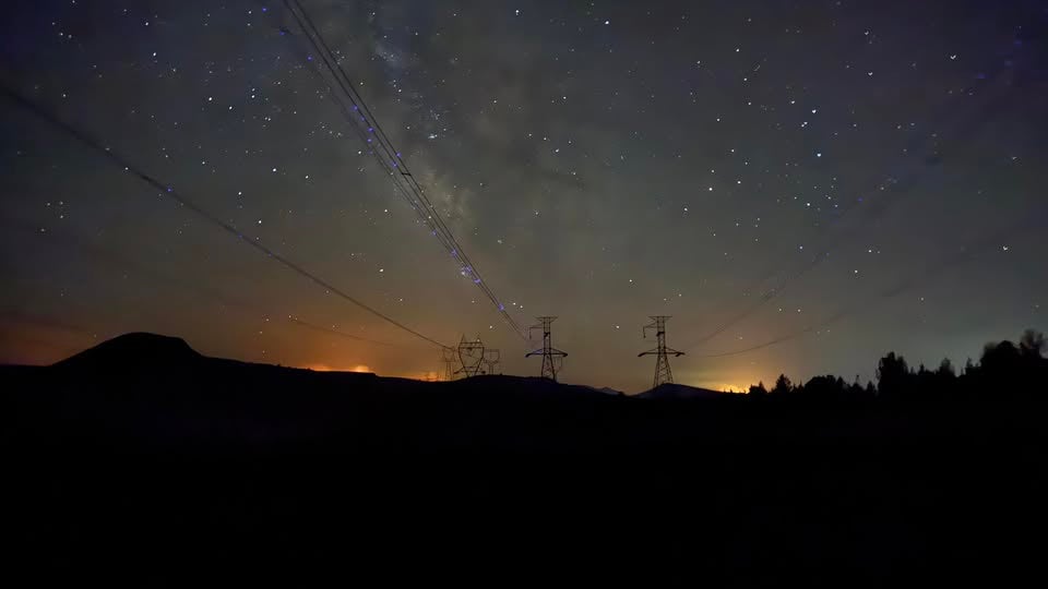 Dva druga požara i dalje gori blizu vatre (na slici), što potakne evakuacije diljem države Oregon