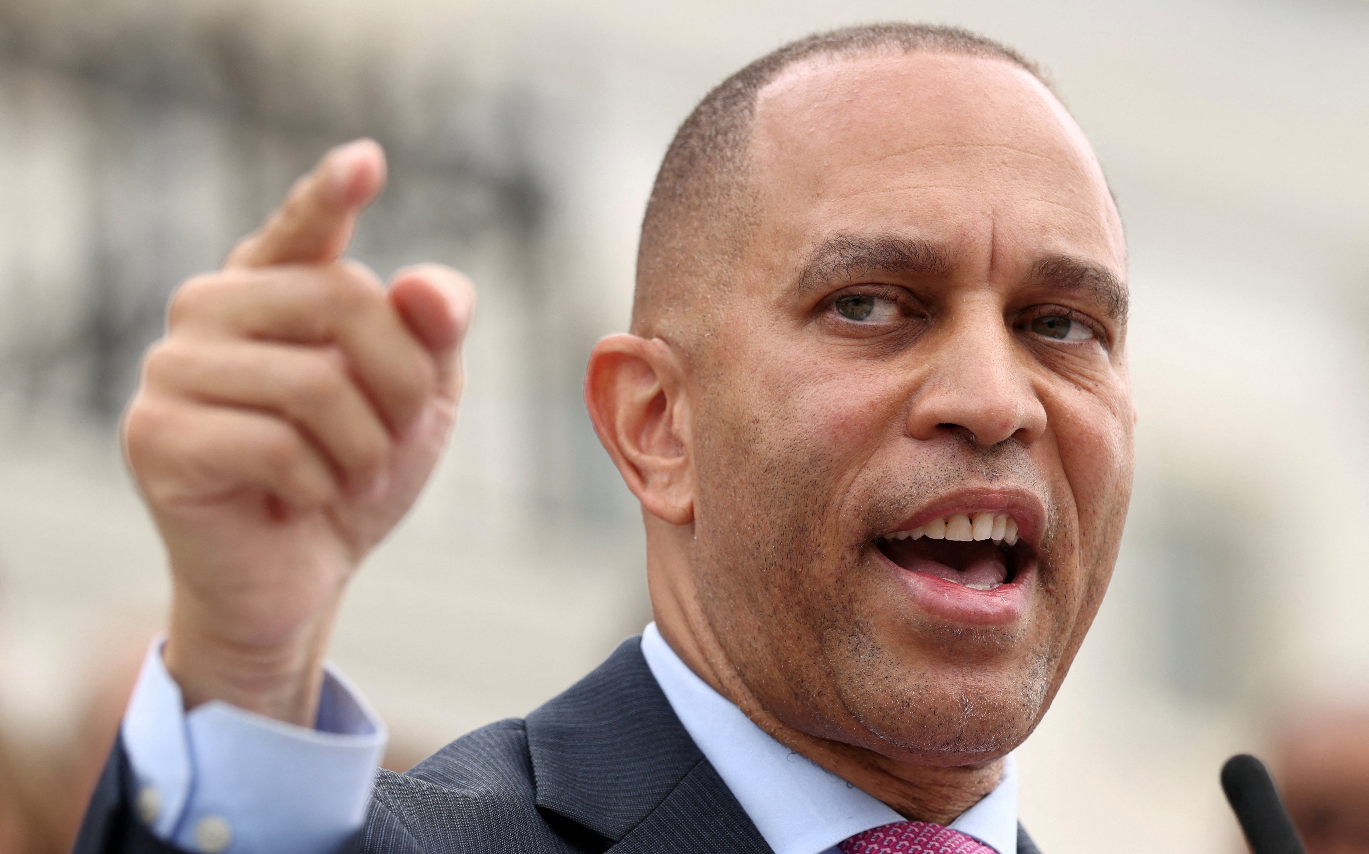 Hakeem Jeffries, vrhunski demokrat u kući, markirao je Trumpa i Bondi 'MAGA ekstremisti' koji su se bijesni u slučaju Epsteinskog slučaja