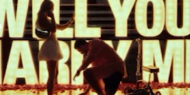 Haliburton traži od Jade Jones da se uda za njega gdje se rodila njihova priča