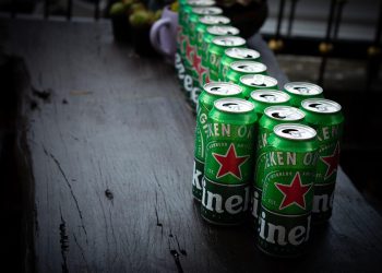 Heineken u plusu u prvoj polovini godine, neto dobiti od 380 milijuna eura