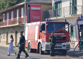 Heroji na djelu: 65 vatrogasaca obranilo Podstranu od vatrene stihije!