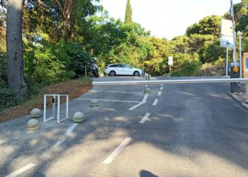 Hoteli Maestral su prvo zabranili pristup autima, a sada ne daju građanima ni na motoru do plaže (FOTO)