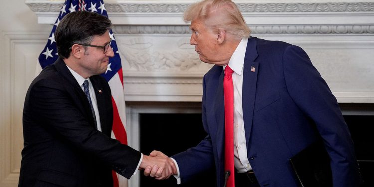 House GOP spriječi pobunu kako bi Trumpov račun potaknuo na završnu fazu u Kongresu