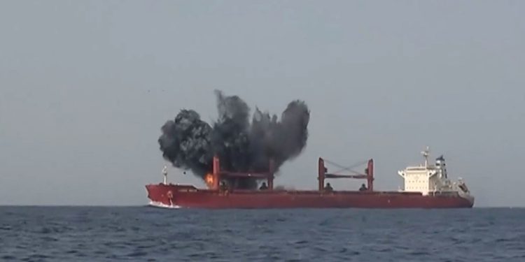 Houthis najavljuje ‘novu fazu’ napada na Izraelske brodove-RT World News