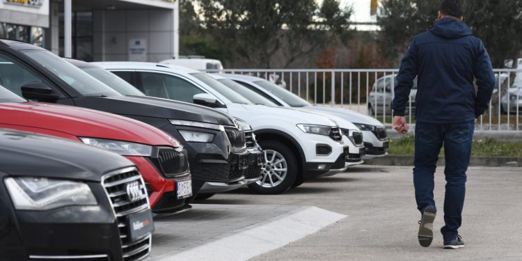 Hrvati najviše kupuju ovu marku auta: U ovih pola godine prodano više vozila nego lani u isto doba