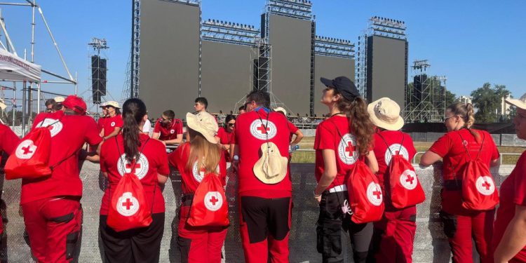 I Interventni tim dubrovačkog Crvenog križa dežura na Thompsonovom koncertu