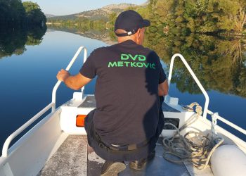 I dalje se traga za nestalim muškarcem u Neretvi, doznalo se što je prethodilo tragediji u kojoj je poginuo drugi i potonuo gliser