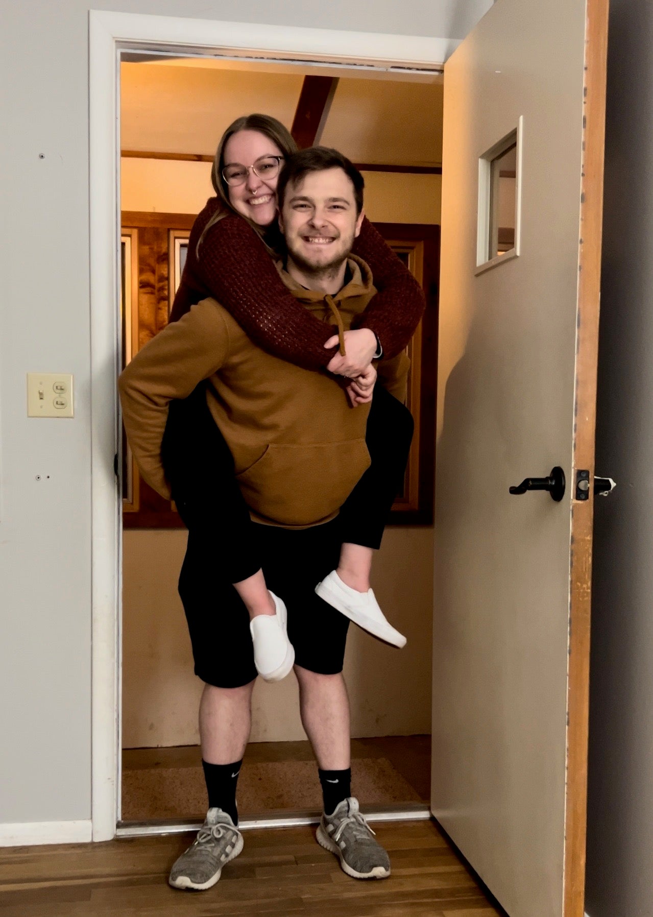 Taylor G., 24, i njezin suprug prošle godine kupili su njihov dom u South Bend -u, Indiana